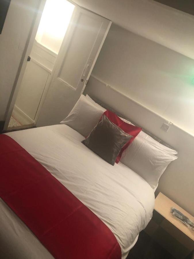 Kirubash Central Pier Hotel Блекпул Екстериор снимка