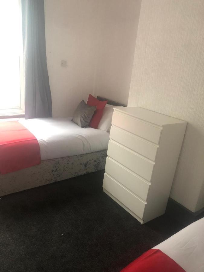 Kirubash Central Pier Hotel Блекпул Екстериор снимка